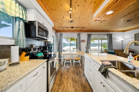 Open kitchen/ living area