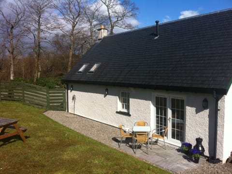Glenfruin Lodge in the summer sunshine