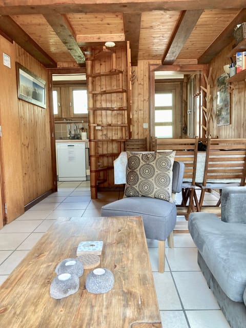 Spiral staircase from lounge to mezzanine