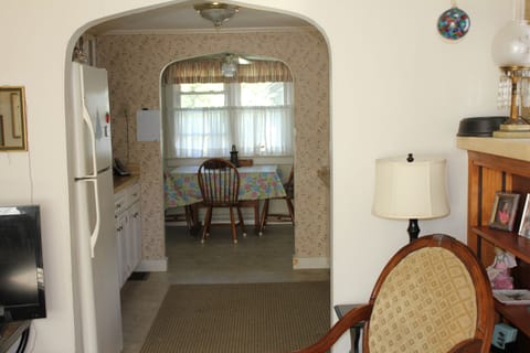 Kitchen and table with room for 4 or 5(extra folding chairs available)