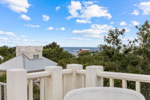 Fantastic gulf and sunset views from the crows nest.