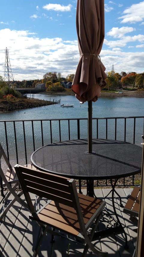 Southwest facing deck - great sunsets!