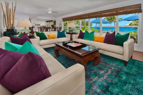 Wailea Sunset Bungalow - Ocean View Great Room with Dining for Six Leather Sofas
