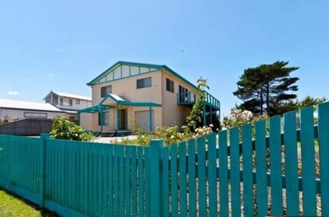 Big Heart House- large house with lovely views and in a great location 