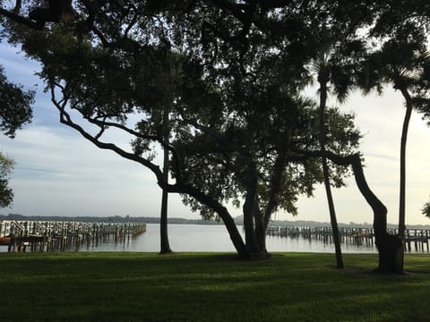 Our condo is situated right on the Intracoastal Waterway