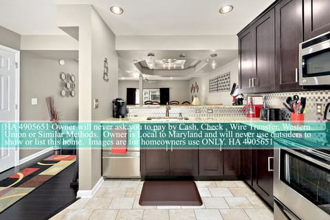 Fully stocked upgraded kitchen with full amenities. Dual Drawer Dishwasher too.