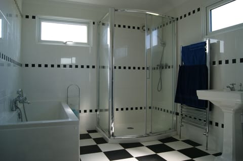 Large family bathroom