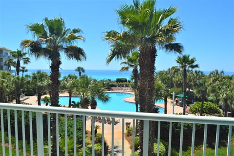 Great Balcony View!!