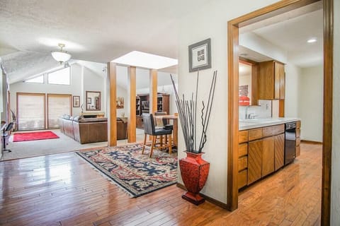 Open Spacious Living Area