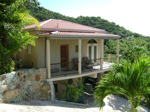 REBECCA'S FANCY COTTAGE