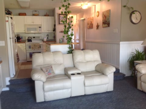 4 leather electric recliners