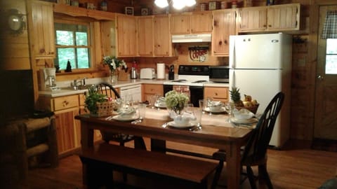 Open kitchen ready to prepare gourmet or simple meals—View from front door
