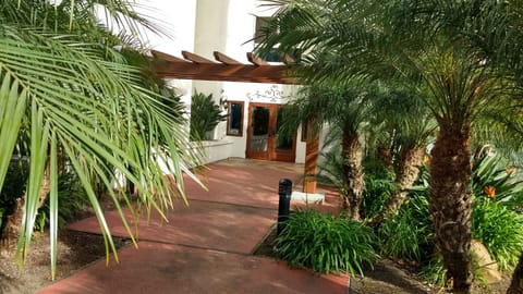 Secure Balboa building