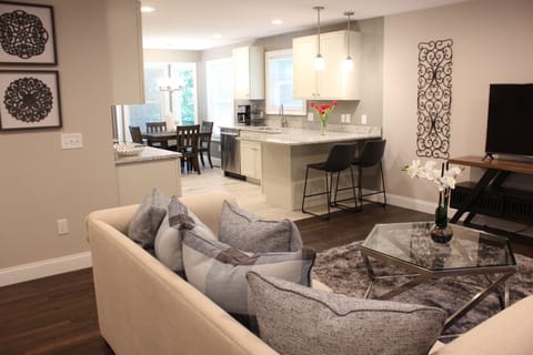 living area, open floor plan