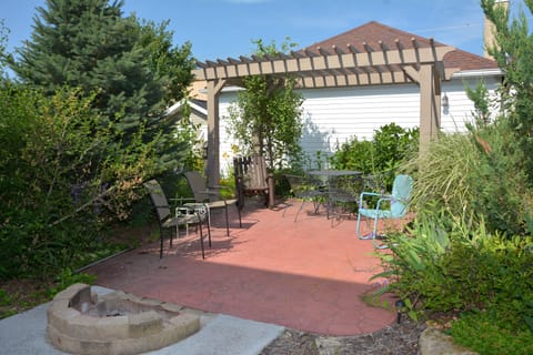 Outdoor patio with fire pit