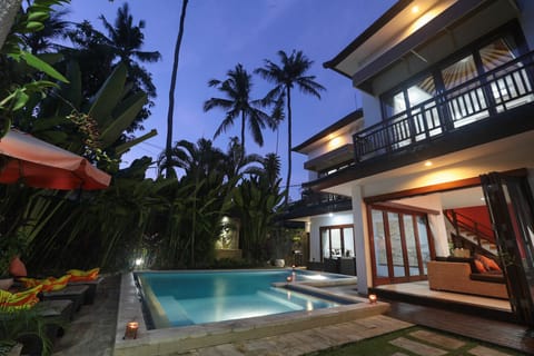 3 Bedroom Villa in Center Seminyak