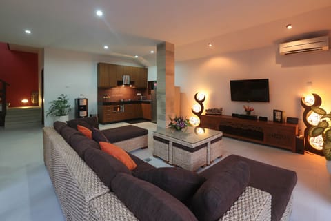 3 Bedroom Villa in Center Seminyak