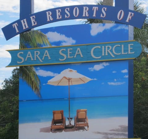 Located on the famous Sarasea Circle.