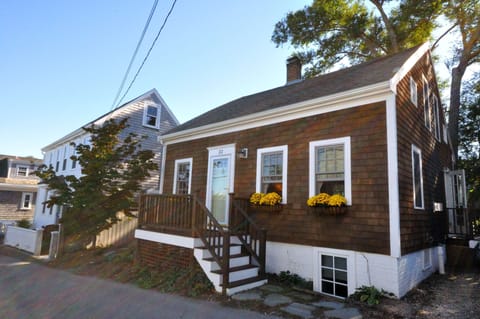 Front of House
Free Parking for 2 Cars