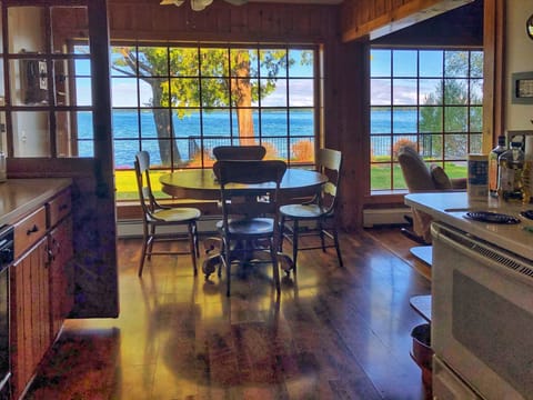 Yellow Cotttage kitchen