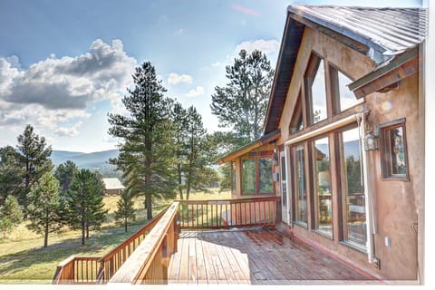 Enjoy the back deck - in summer - probably snowed under in winter!