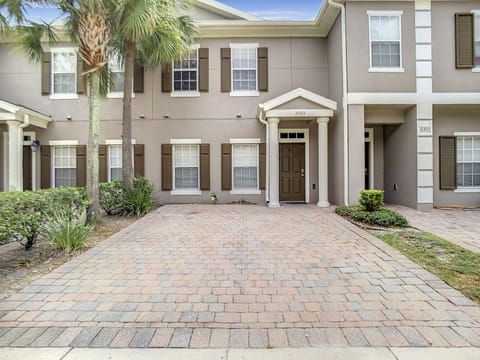 1500 Sqft 4br/3ba townhouse