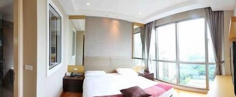  Apartment with Panoramic Views 