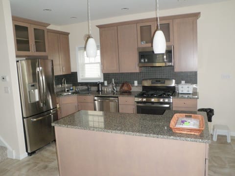 Kitchen (as seen from living room)