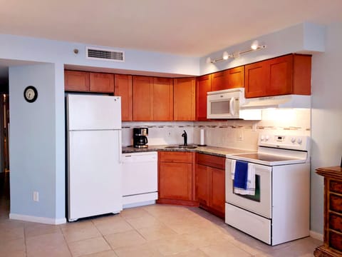 Full size kitchen with dishes