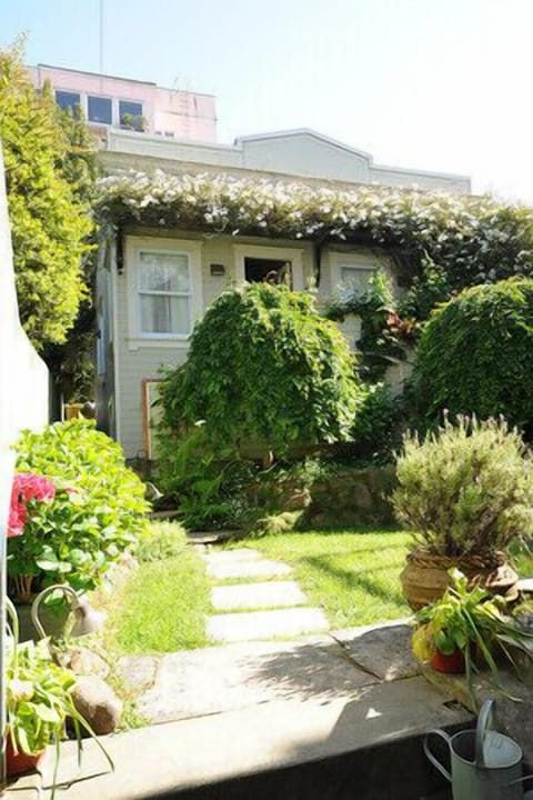 Steps through the garden to the Cottage!