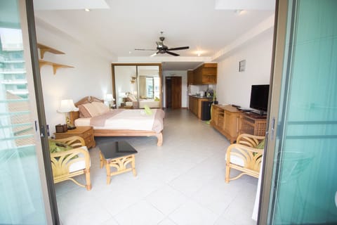 View Talay 5C studio condo 116     