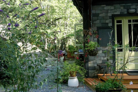 ...and around the corner to the grilling/outdoor eating area