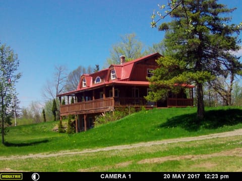 Log Cabin