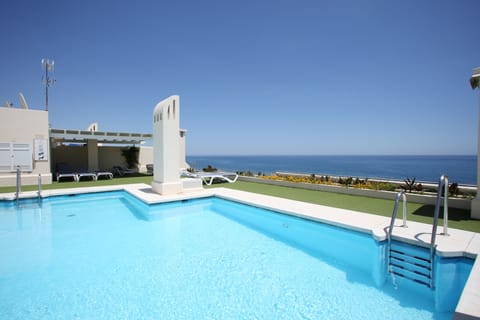 Communal swimming pool on 5th floor