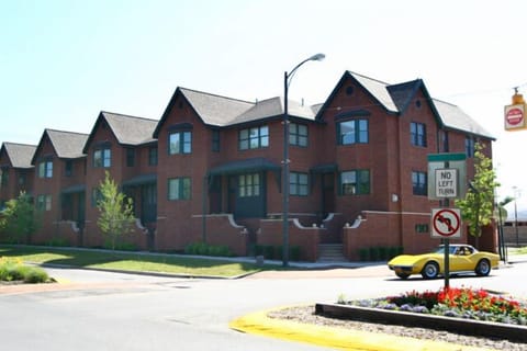 The Brownstones on Boardman