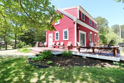 Wraparound Front And Side Deck