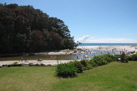 front row beach
