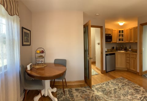 Dining and Kitchenette