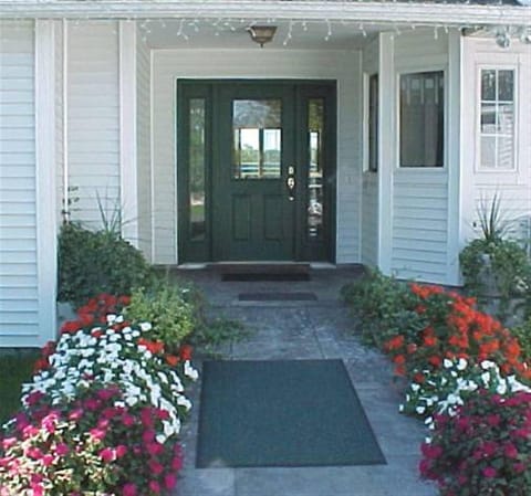 Accessible entry. Summer at Hawthorne House in Newport!