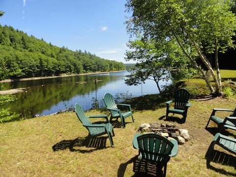 300' of private waterfront.  