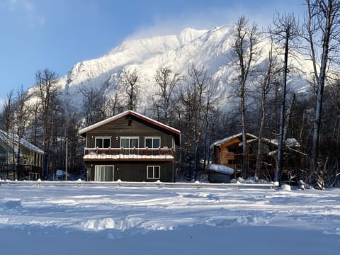 Back side view of our home. Check out those mountains!