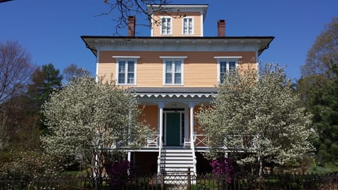 1853 Captain Wheeler House - Early Spring Blooms
