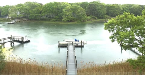 Deep water dock