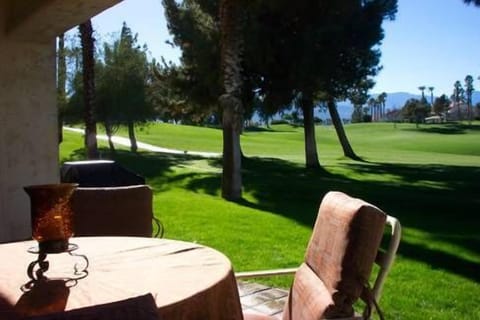Outdoor dining with expansive lawn and great golf course views!