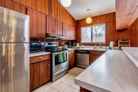 Kitchen Green Mt House