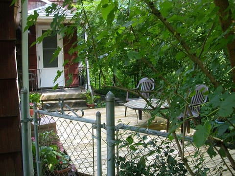 Entry Deck (behind garage)