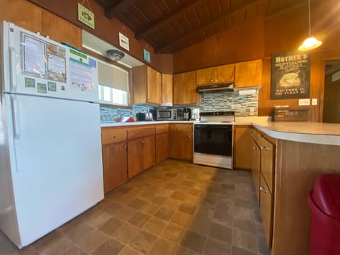 Fully stocked kitchen