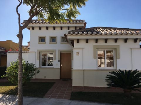 Lovely, detached villa