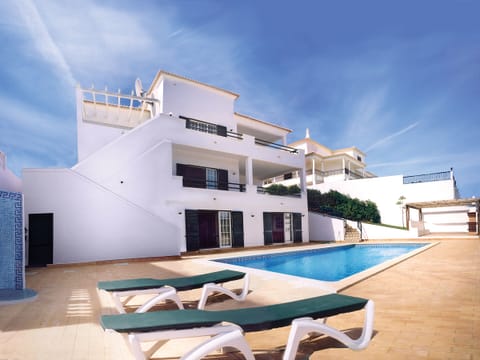 Villa & Pool
