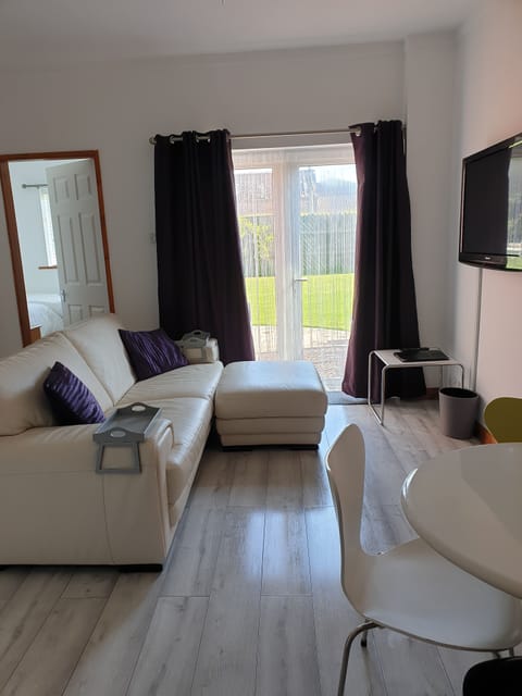 open plan lounge kitchen 